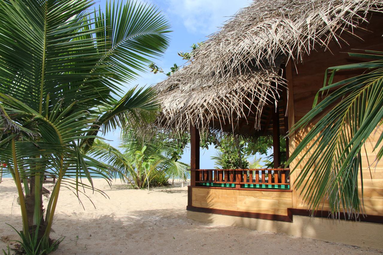 Shiva'S Beach Cabanas Tangalle Exteriör bild